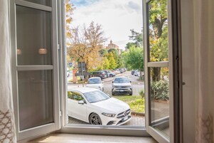 2 habitaciones y escritorio 