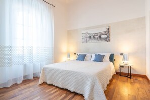 Lägenhet | 2 sovrum och skrivbord
