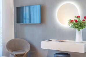 Căn hộ | 2 phòng ngủ, bàn