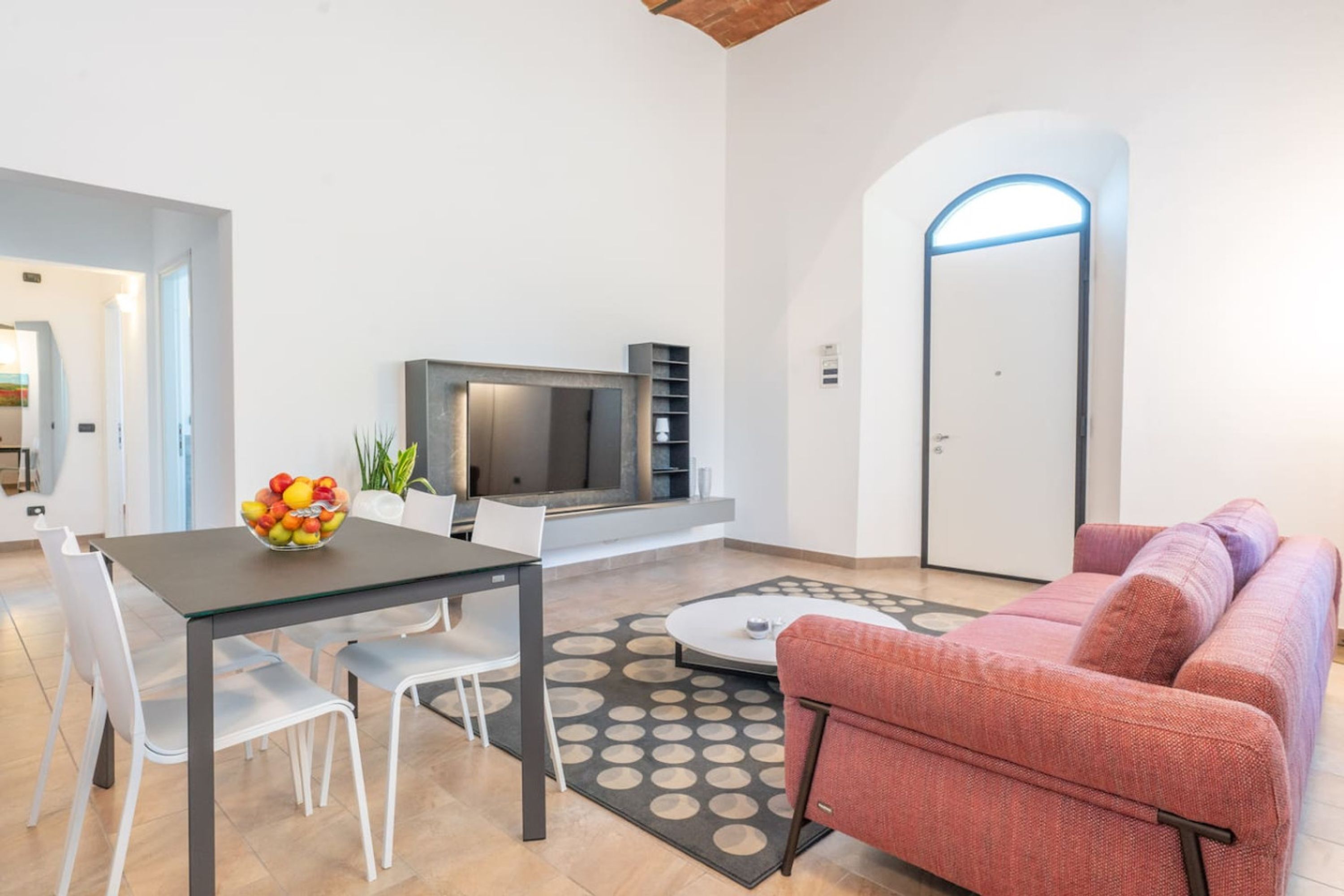 Apartment | 2 bedrooms, desk