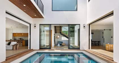 The Penmar Retreat - Luxurious Resort-style Oasis