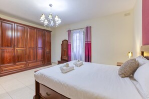 Casa | 4 dormitorios y escritorio