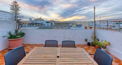 St James the Traditional 4-bed Townhouse Terrace