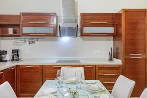 4 bedrooms