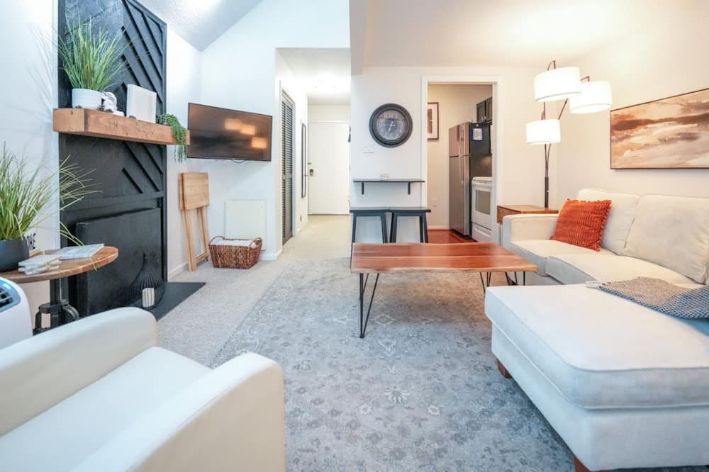 Top 3rd Floor Loft Resort Access No Elevator - Tire Hill, PA