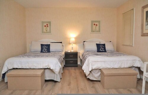 Shanty Creek 2bd 2ba Adjoining Rooms Ski-golf