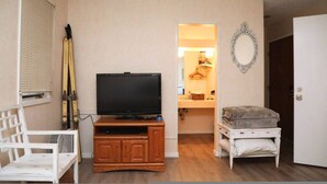 House | 2 bedrooms - Shanty Creek 2bd 2ba Adjoining Rooms Ski-golf (Mancelona)
