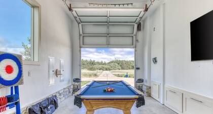 Oceanfront Comfort Style Luxury Hot Tub Wifi 600 35