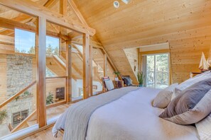 Apartment - Boutique Cabin Design Luxury Hot Tub Path to Beach (Long Beach)