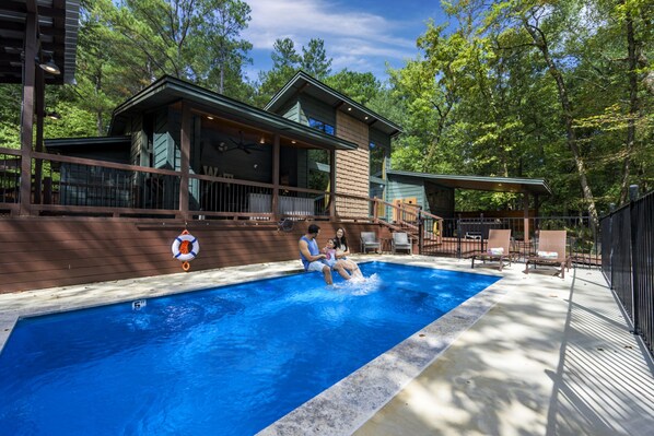 Studio | 5 bedrooms - Wine Time Heated Optional Pool Shuffleboard Table Arcade Play Set Corn Hole (Broken Bow)