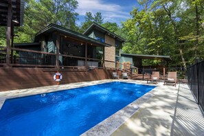 Studio | 5 bedrooms - Wine Time Heated Optional Pool Shuffleboard Table Arcade Play Set Corn Hole (Broken Bow)