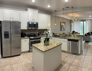 Apartment | 4 bedrooms - Come and Stay at the Best of Championsgate! (Davenport)