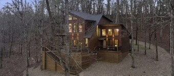 Three Bears Hideout Luxury Mountain Cabin Getaway for Families Groups