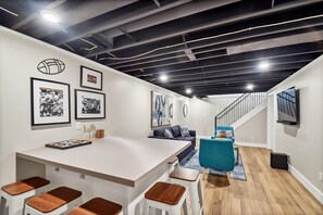 4 bedrooms