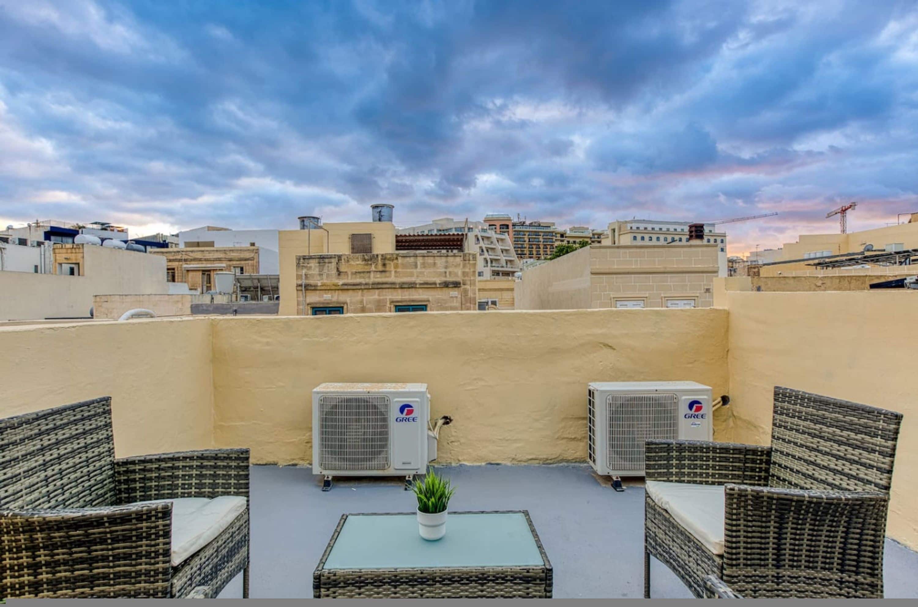 Hus | 3 soveværelser, skrivebord