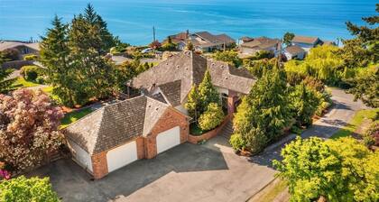 Coastal Haven Seaside Serenity Retreat