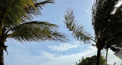 Beautiful Fam-friendly Property w Access to Sandyport Beach Resort