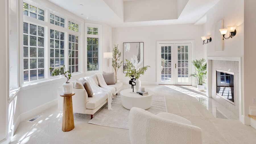 Cascadia Family Mansion Hot Tub Game Room Gym