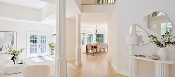 Cascadia Family Mansion Hot Tub Game Room Gym