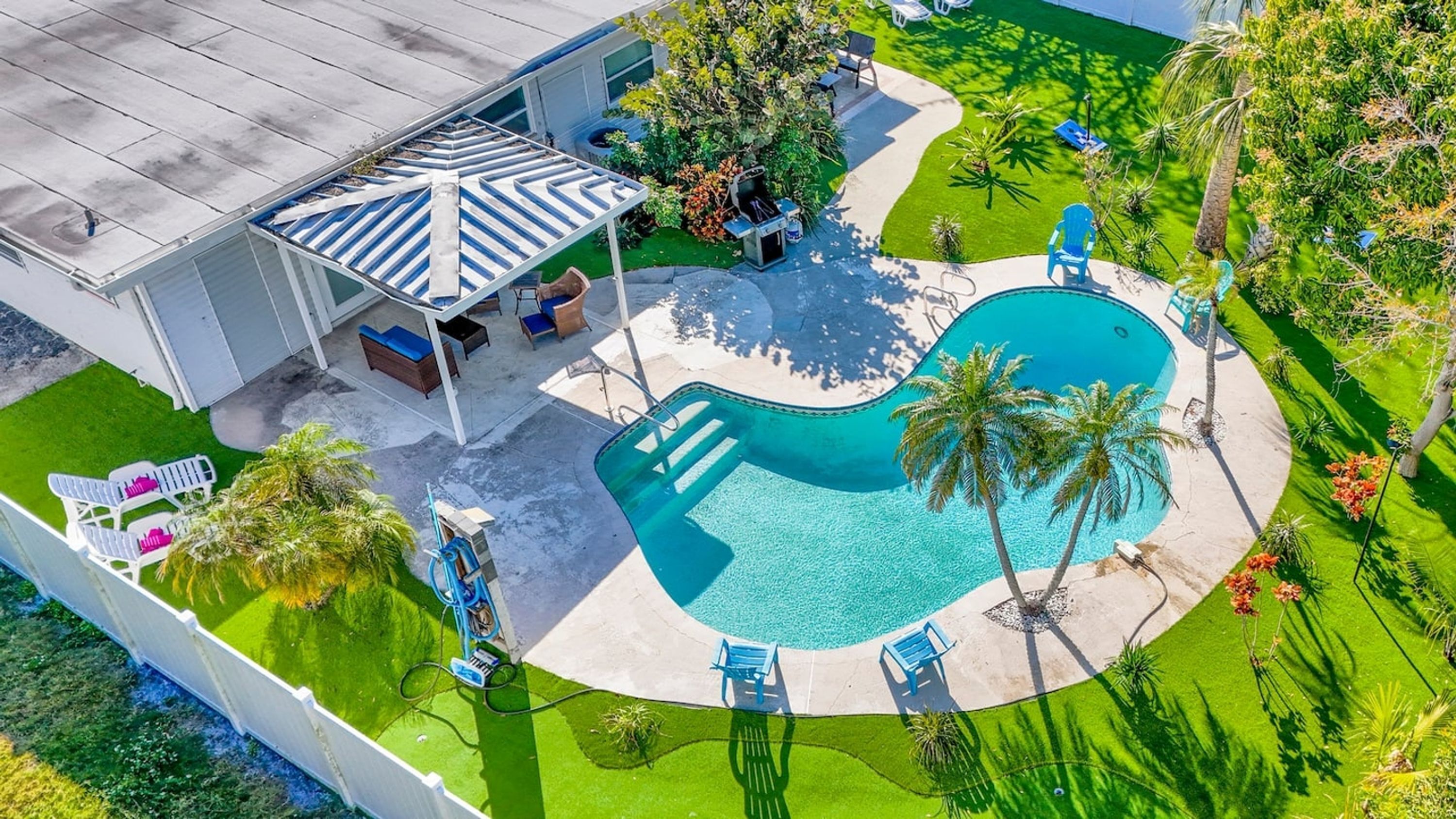 شقة | 4 عدّة غرف نوم