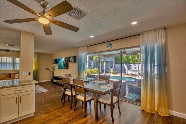 House | 3 bedrooms - Sunny Escape-heated Pool (Seminole)