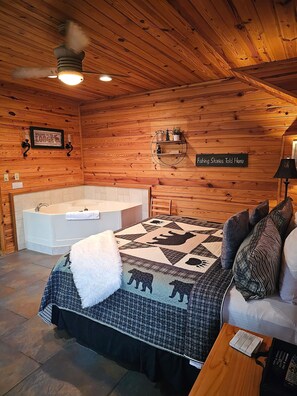 House - Honey Bear Haven Suite 2 (Eureka Springs)