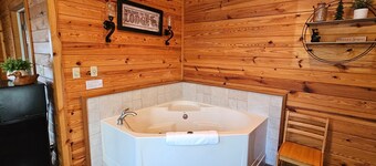 Honey Bear Haven Suite 2