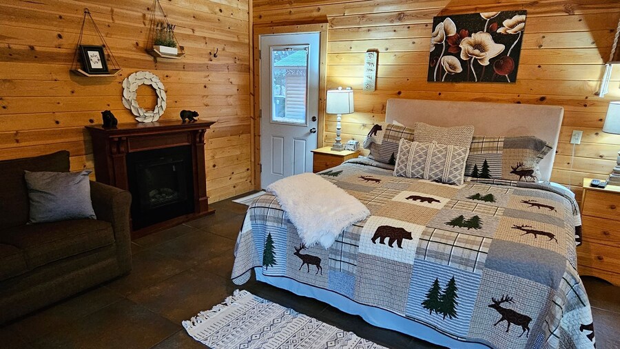 Honey Bear Haven Suite 5