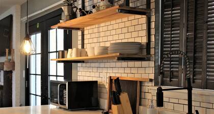 El Chuco Home W Pool Pool Table 15 min Downtown