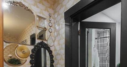 The Cat s Meow Apt 1 Sunset Heights