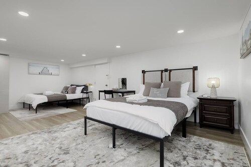 Cozy Bsmt Suite Near UBC Kits and DT Vancouver