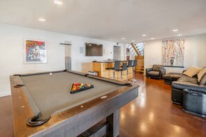3 bedrooms - Lakefront Dock Hottub Pooltable Kayaks 75 TV (Lake Ariel)