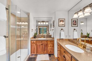 House | Bathroom