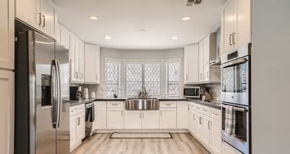 Lux Life Central Location for Business or Play