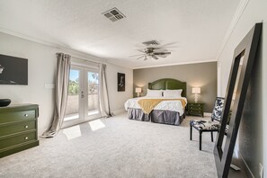 7 bedrooms - Lux Life Central Location for Business or Play (Las Vegas)