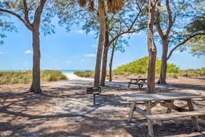 Exterior - AMI Du Soleil Steps to the Beach Heated Pool (Anna Maria)