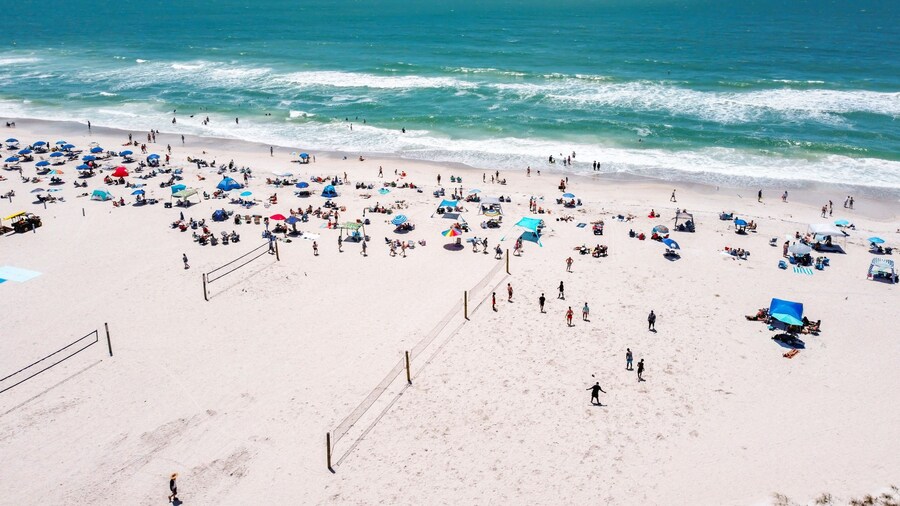 AMI Du Soleil Steps to the Beach Heated Pool