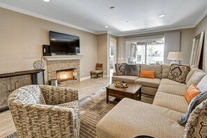 House - The Great Escape - Indio (Indio)