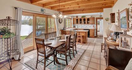 Lakefront Escape - Family Friendly Kayaks