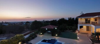 Orchard Blossom Private Villa With Pool