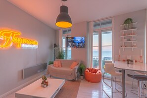 Apartment - Seaview Apt Turner Contemporary Margate By Adliv (Margate)