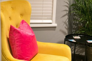 House | 2 bedrooms - Stylish Home Close to the Beach By Adliv (Margate)