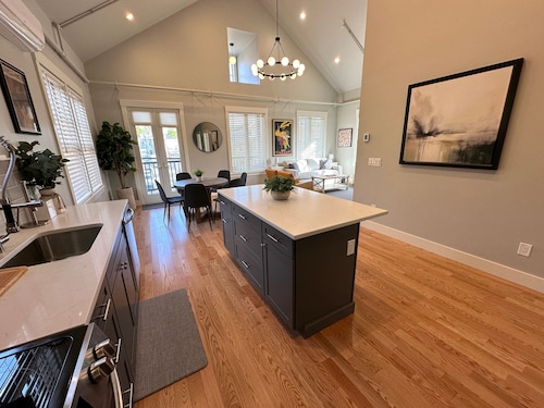 Brand New Construction! 3 Unit/5 Bed Property