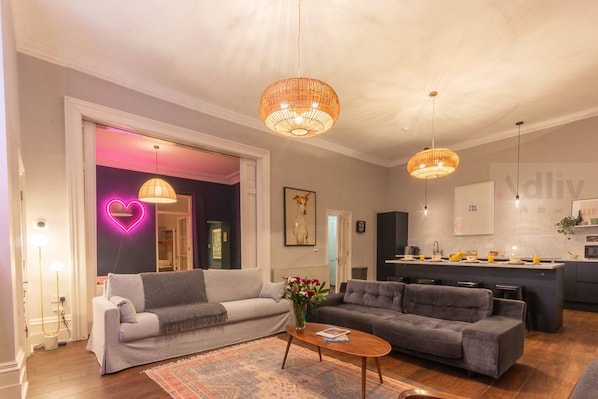 2 bedrooms