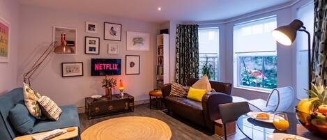2 bedrooms