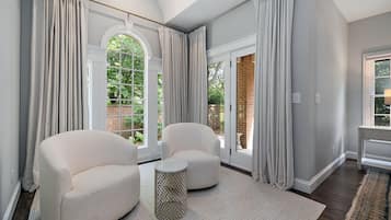House | 6 bedrooms