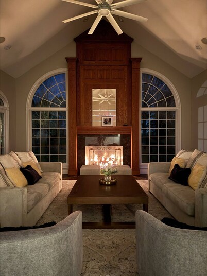 Private Riverbank 27-acre Estate 1 hr From Chicago