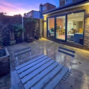 Modern Margate Maisonette Close to Beach by Adliv