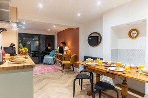 House | 3 bedrooms - Modern Margate Maisonette Close to Beach by Adliv (Margate)