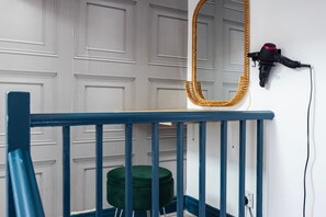 Huis | 2 slaapkamers, een bureau